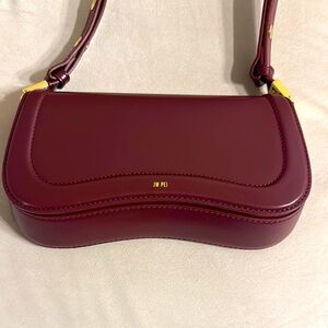 Elegant Burgundy Shoulder Bag